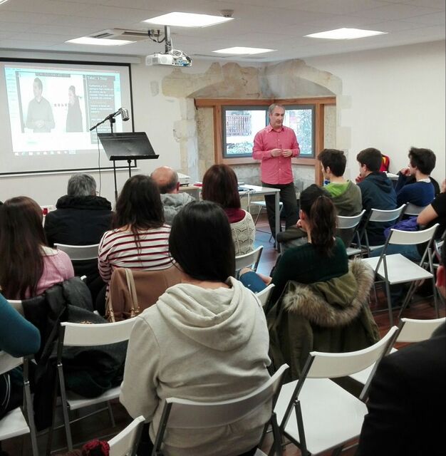 La actriz de doblaje Sonia Torrecilla ofrecerá una clase magistral a los alumnos de la Escuela de Anselmo Herrero en Enclave Pronillo