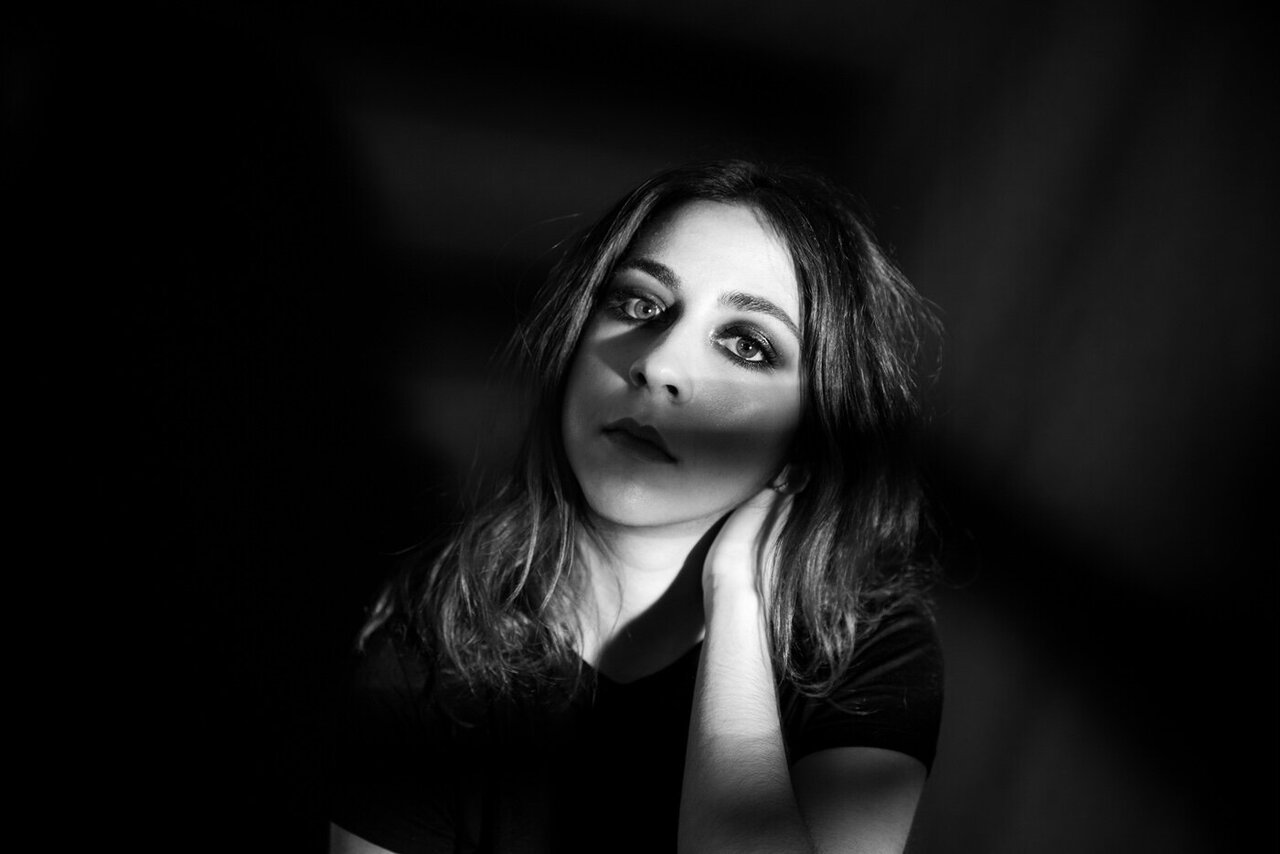 El indie rock de Nadia Sheikh llega a Santander para presentar su último disco Undefined